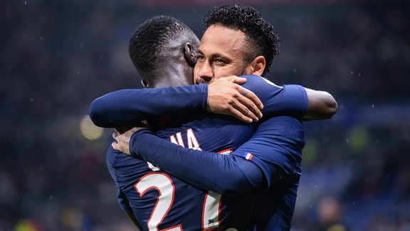 ligue-des-champions-idrissa-gana-gueye-file-en-finale-avec-le-psg