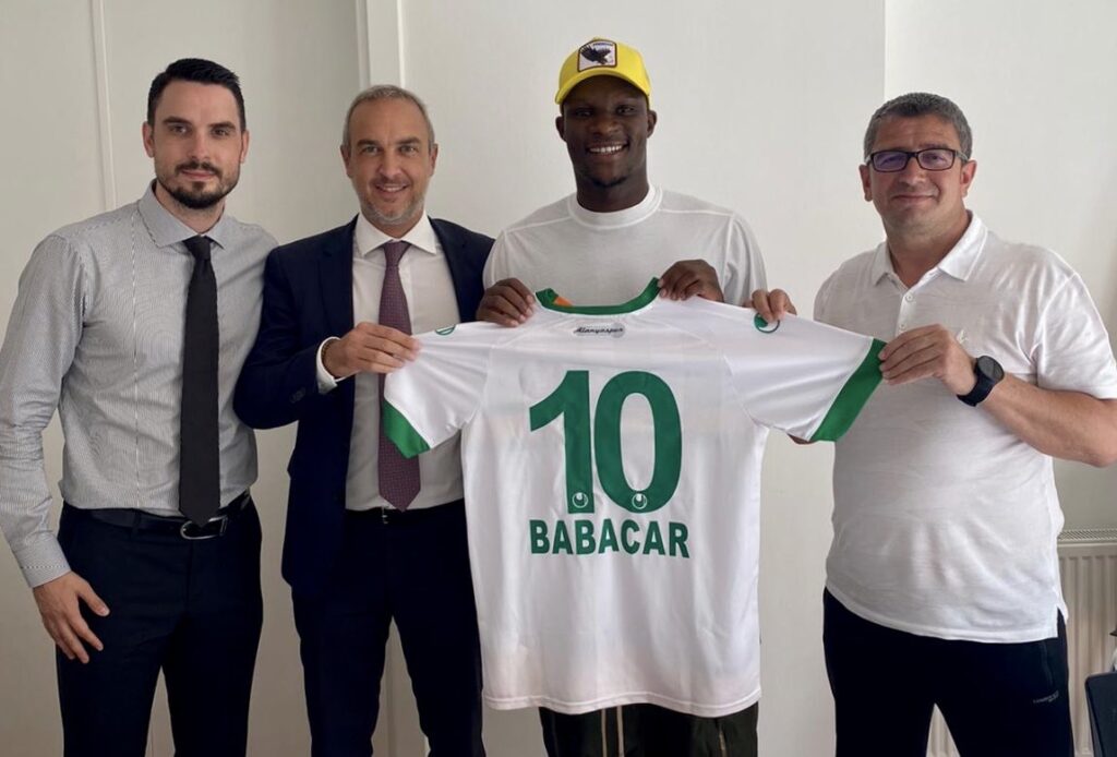 officiel:-babacar-khouma-prete-a-alanyaspor