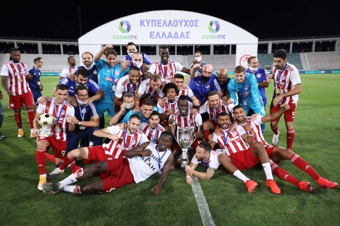 pape-abou-cisse-et-ousseynou-ba-remportent-la-coupe-de-grece-avec-olympiakos-!