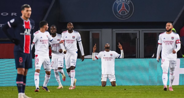 psg-–-ol-:-les-lyonnais-s’imposent-et-mettent-fin-a-une-malediction-a-paris