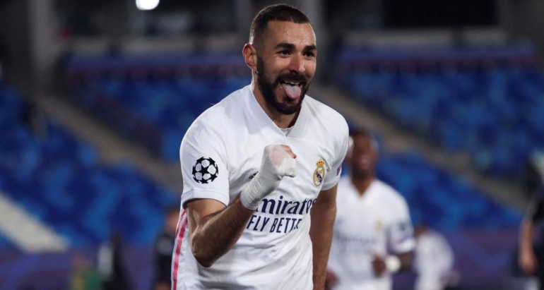 real-madrid-:-la-presse-espagnole-s’enflamme-pour-benzema,-et-le-retard-du-barca