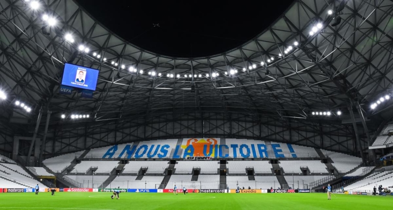 om-:-les-supporters-forcent-l’entree-de-la-commanderie,-la-tete-d’eyraud-reclamee