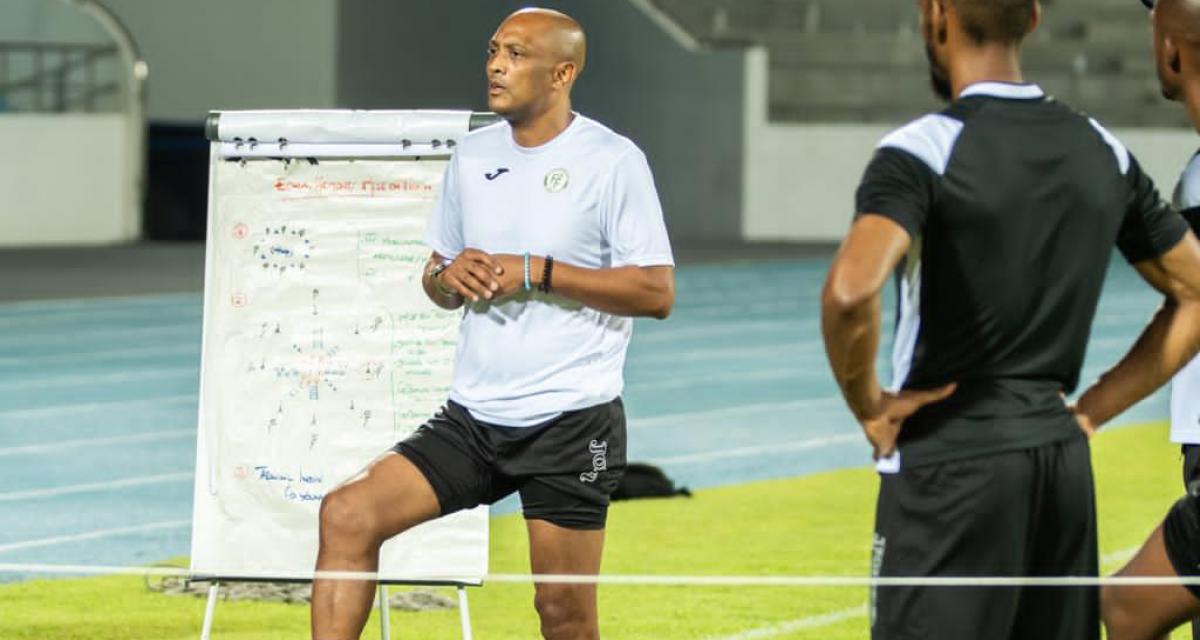 exclu-–-amir-abdou-(selectionneur-des-comores)-:-«-je-ne-veux-plus-utiliser-le-mot-“exploit”-»