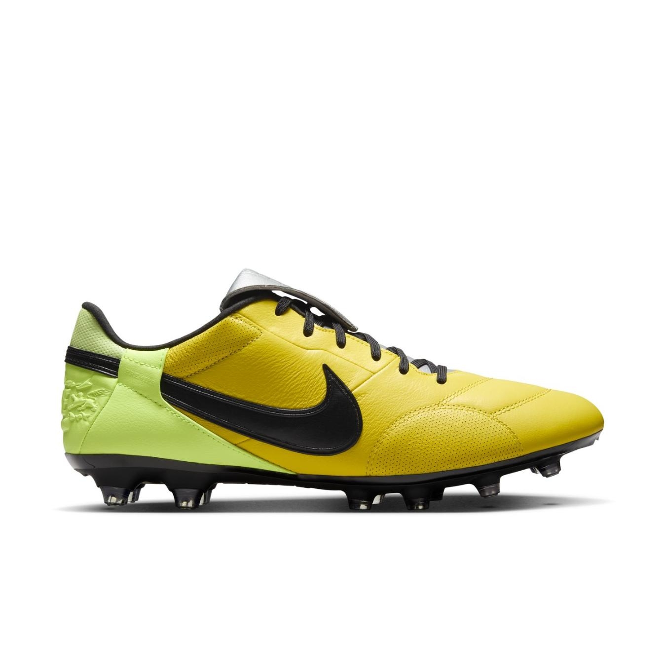 crampons-nike-premier-iii-fg2025100914450968e7ae559fa80