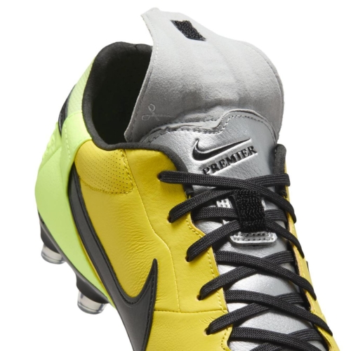crampons-nike-premier-iii-fg2025100914451068e7ae565734a